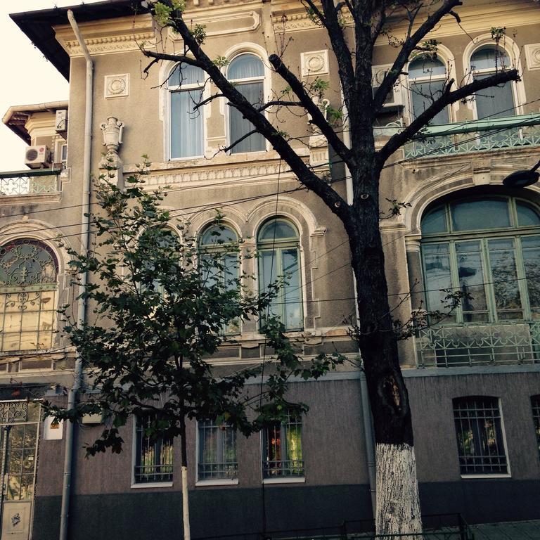 Apartment Faryna Boekarest Buitenkant foto