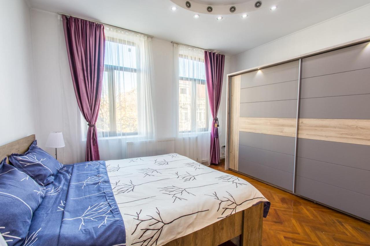 Apartment Faryna Boekarest Buitenkant foto