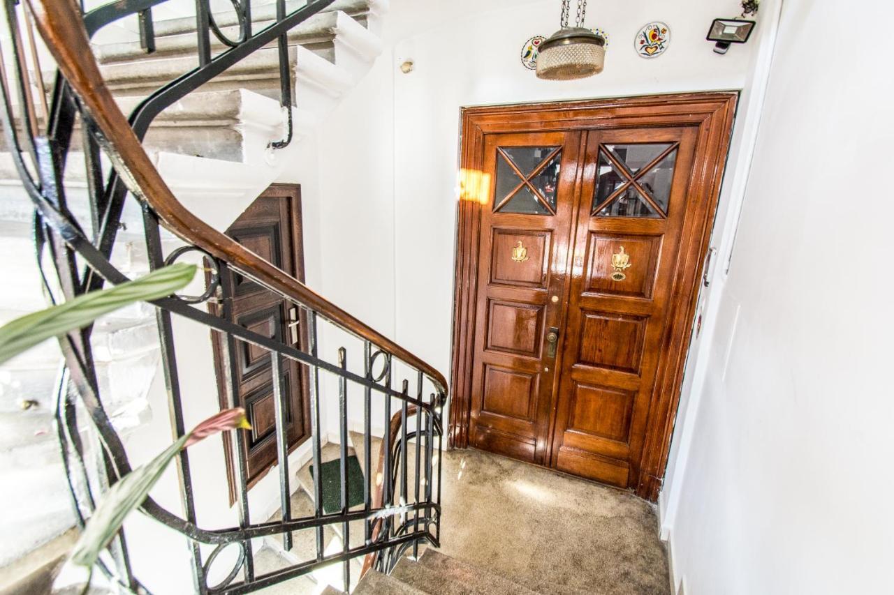 Apartment Faryna Boekarest Buitenkant foto